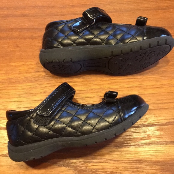 Girls Dress Shoes - Picture 2 of 4